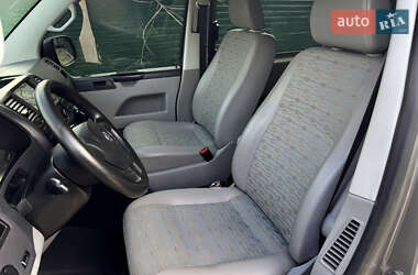 Минивэн Volkswagen Transporter 2010 в 