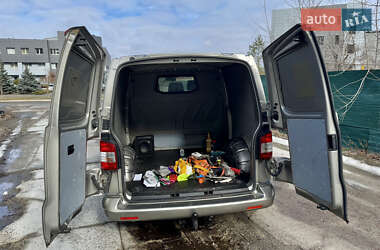 Минивэн Volkswagen Transporter 2010 в 