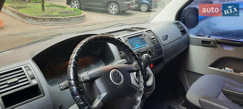 Минивэн Volkswagen Transporter 2005 в 