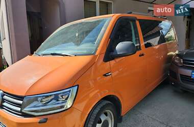 Минивэн Volkswagen Transporter 2017 в 