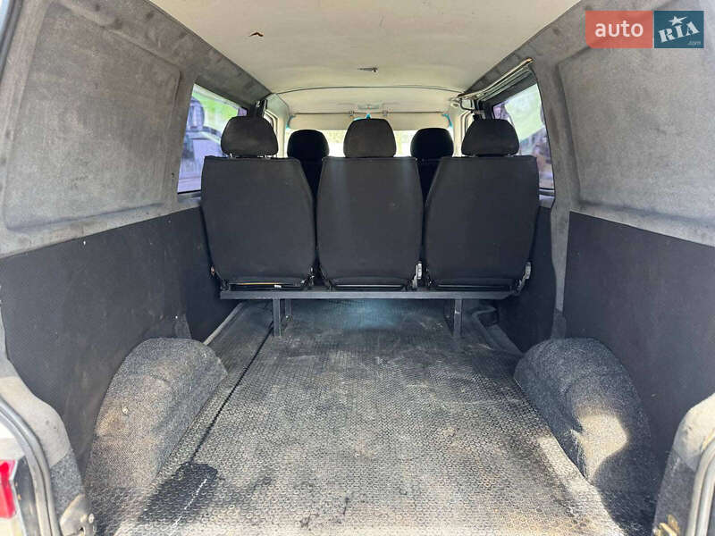 Мінівен Volkswagen Transporter 2000 в Києві