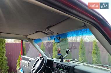Грузовой фургон Volkswagen Transporter 2001 в 