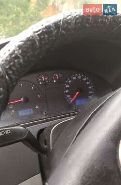 Мінівен Volkswagen Transporter 2006 в 