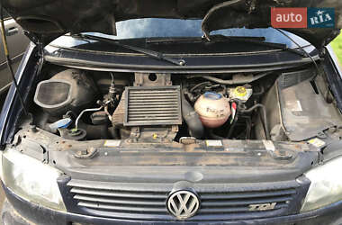 Минивэн Volkswagen Transporter 2003 в 
