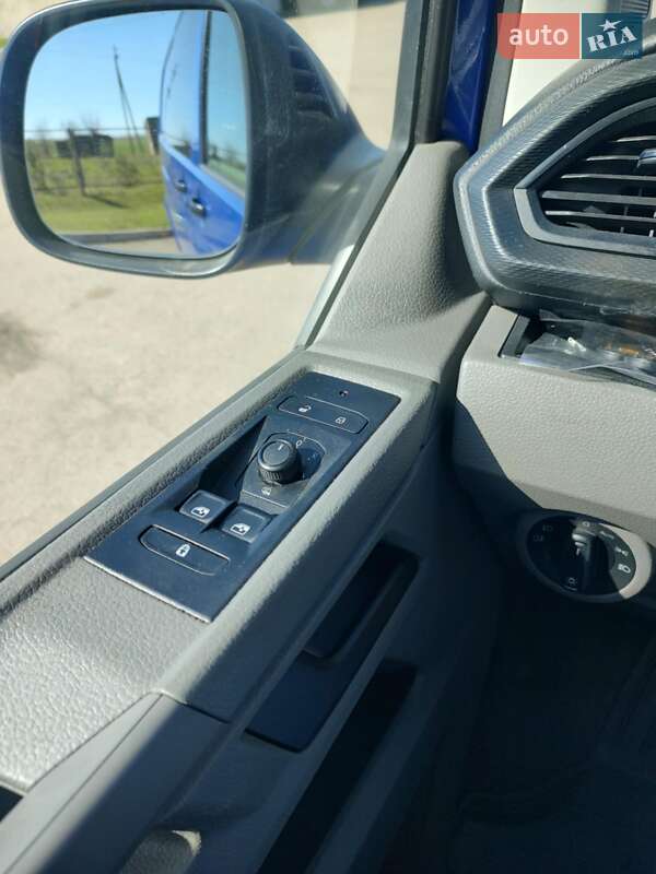 Минивэн Volkswagen Transporter 2019 в Березанке