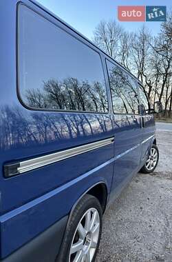 Минивэн Volkswagen Transporter 2000 в 