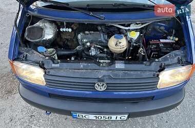 Минивэн Volkswagen Transporter 2000 в 