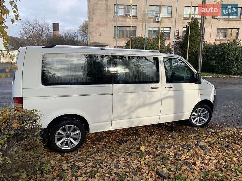 Минивэн Volkswagen Transporter 2007 в Ужгороде