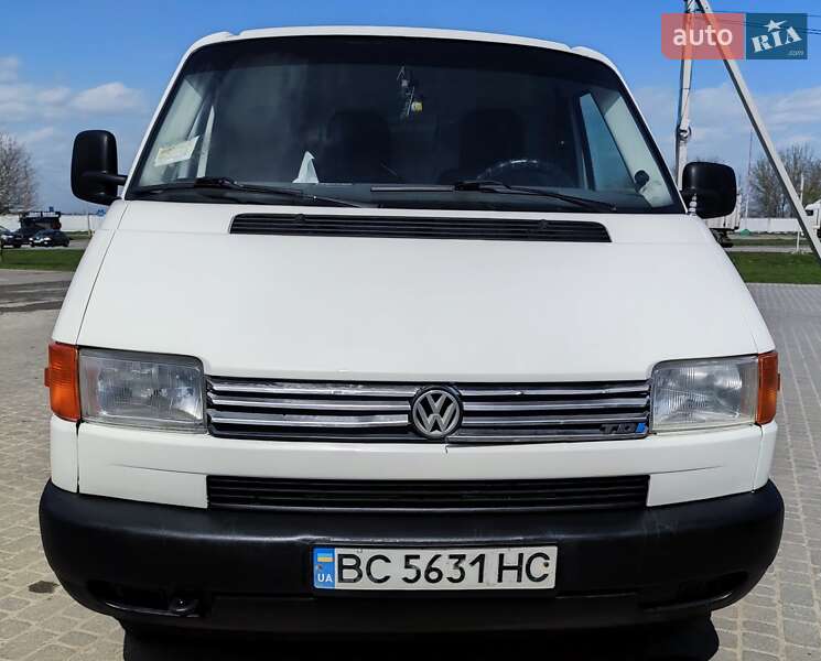 Вантажний фургон Volkswagen Transporter 2003 в 