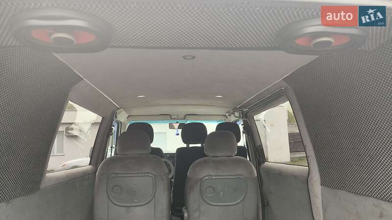Мінівен Volkswagen Transporter 2003 в Кам'янському