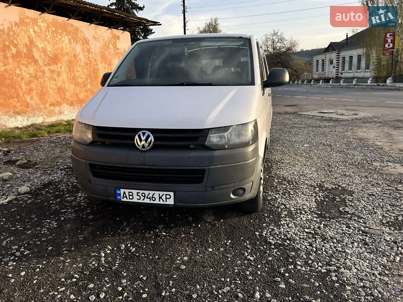 Минивэн Volkswagen Transporter 2010 в Могилев-Подольске