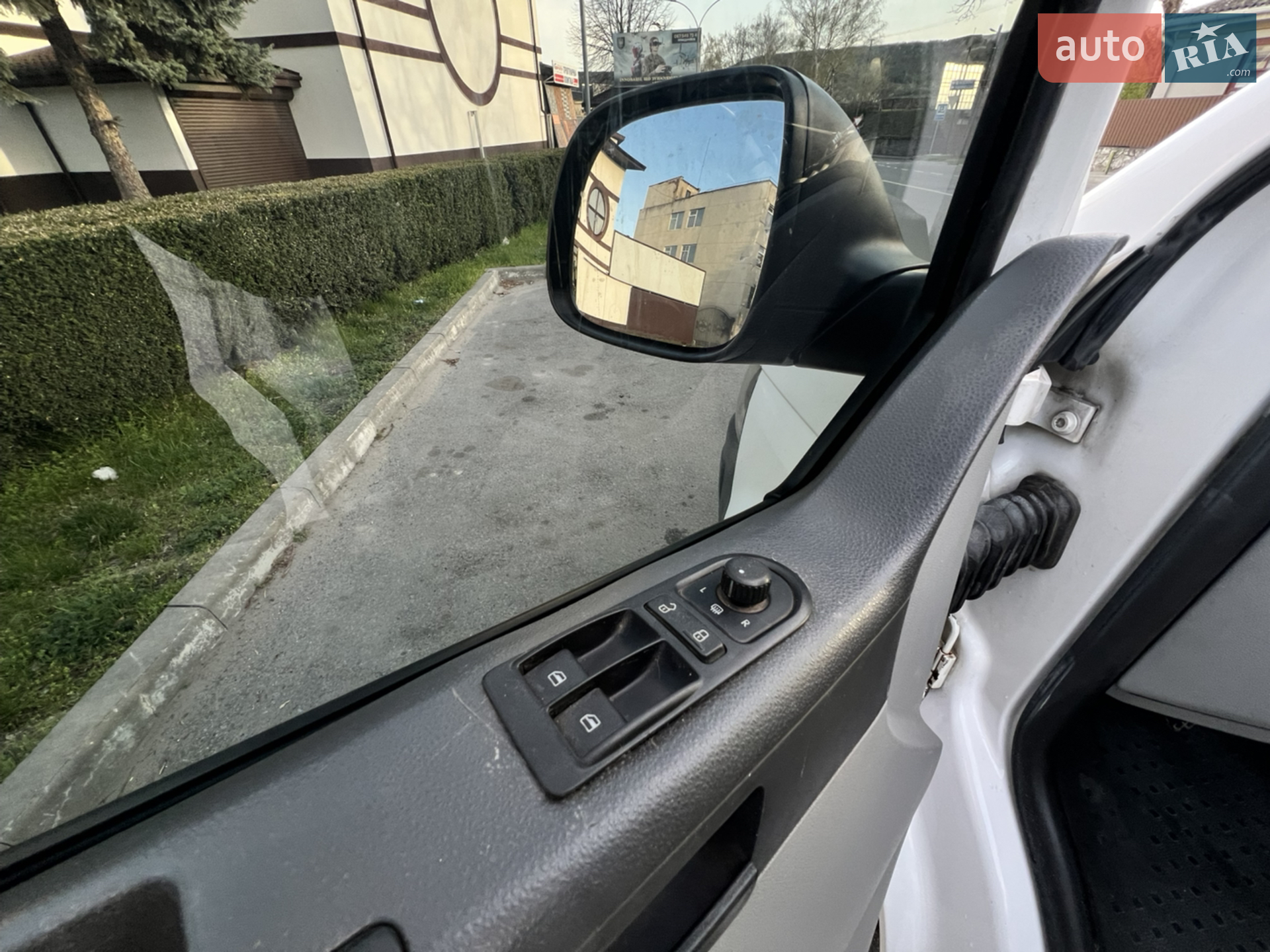 2010 Volkswagen Transporter - мініатюра 10