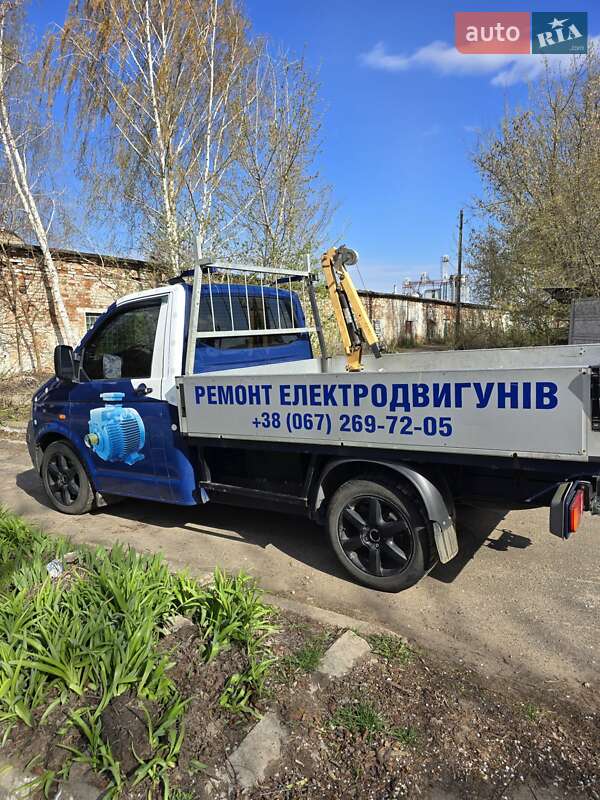 Борт Volkswagen Transporter 2004 в Конотопе