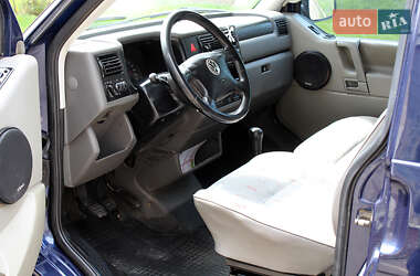 Мінівен Volkswagen Transporter 2000 в 
