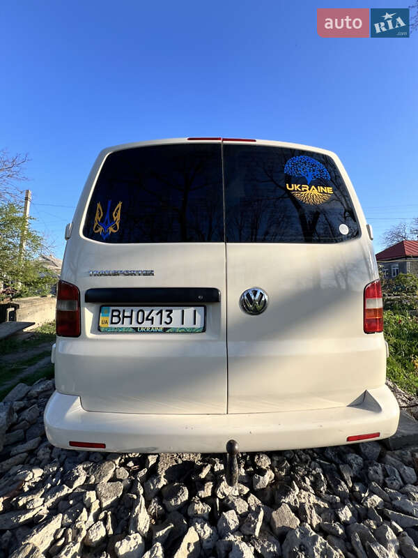 Грузовой фургон Volkswagen Transporter 2006 в Подольске