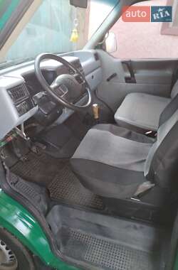 Вантажний фургон Volkswagen Transporter 1995 в 