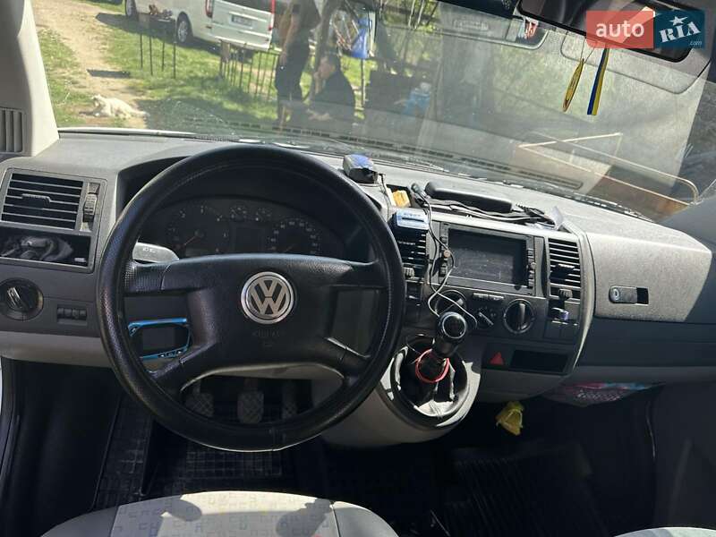 Минивэн Volkswagen Transporter 2006 в Хотине