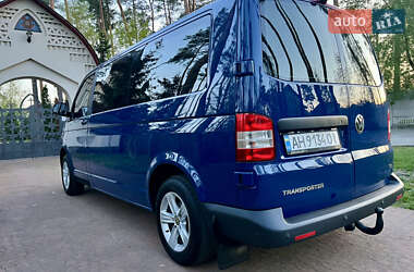 Мінівен Volkswagen Transporter 2012 в 