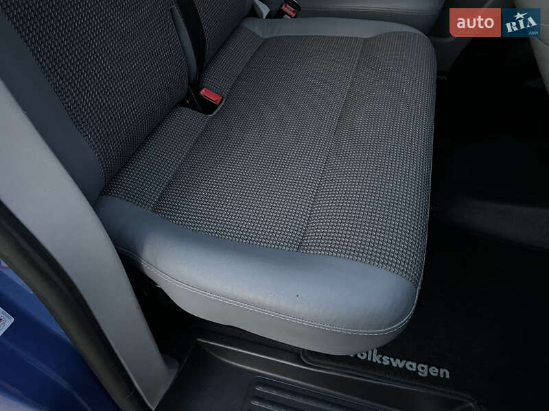 Минивэн Volkswagen Transporter 2012 в Киеве
