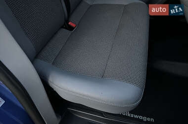 Мінівен Volkswagen Transporter 2012 в 