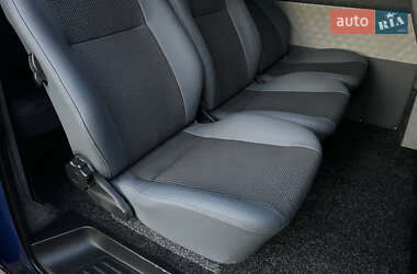 Мінівен Volkswagen Transporter 2012 в 