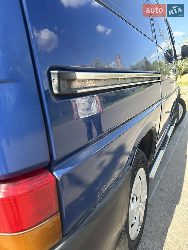 Минивэн Volkswagen Transporter 2001 в Харькове