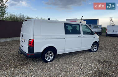 Минивэн Volkswagen Transporter 2017 в 
