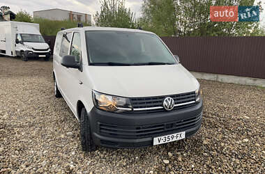 Минивэн Volkswagen Transporter 2017 в 