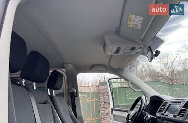 Минивэн Volkswagen Transporter 2015 в 