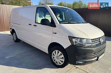 Грузовой фургон Volkswagen Transporter 2015 в Львове