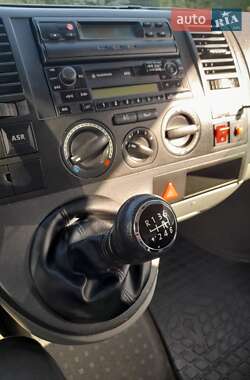 Минивэн Volkswagen Transporter 2006 в 