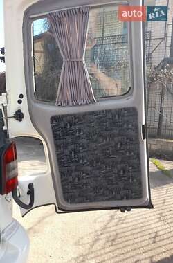 Минивэн Volkswagen Transporter 2006 в 