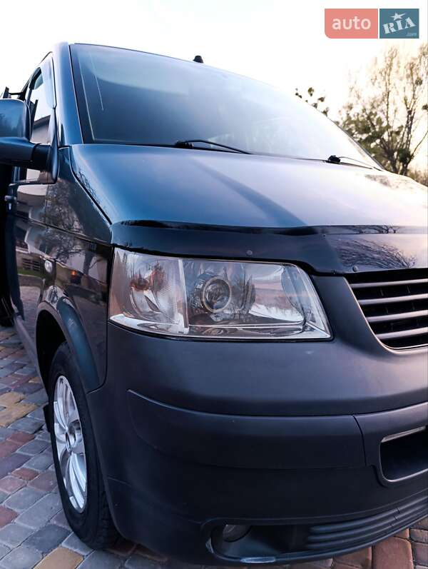 Минивэн Volkswagen Transporter 2004 в Обухове