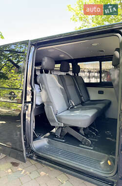 Минивэн Volkswagen Transporter 2017 в 