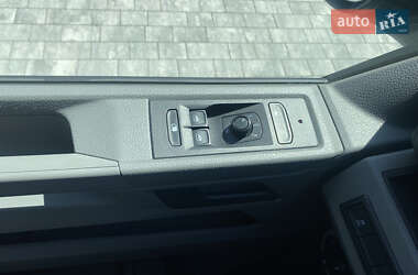 Грузовой фургон Volkswagen Transporter 2021 в 