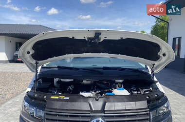 Грузовой фургон Volkswagen Transporter 2021 в 