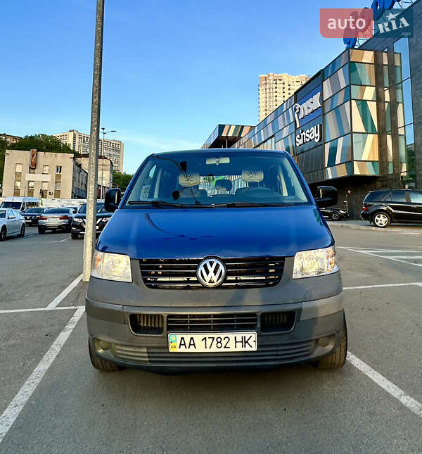 Минивэн Volkswagen Transporter 2003 в Киеве