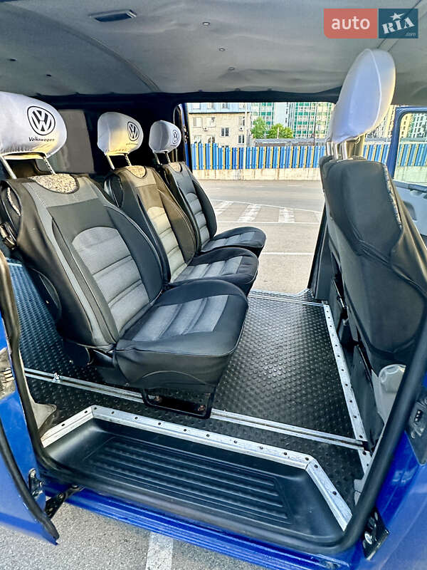 Минивэн Volkswagen Transporter 2003 в Киеве