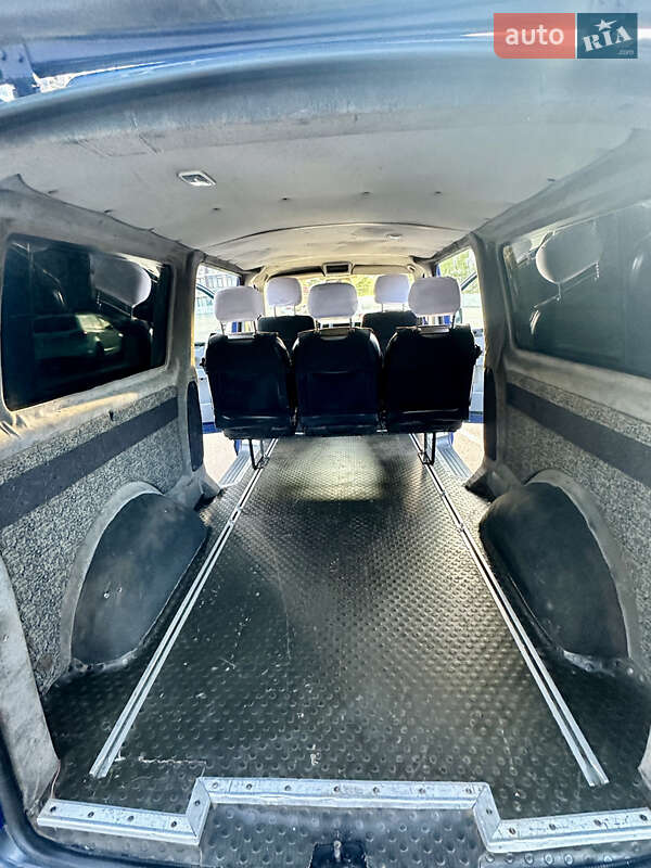 Минивэн Volkswagen Transporter 2003 в Киеве