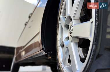 Минивэн Volkswagen Transporter 2010 в 
