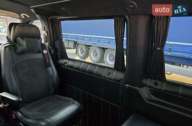 Мінівен Volkswagen Transporter 2017 в 