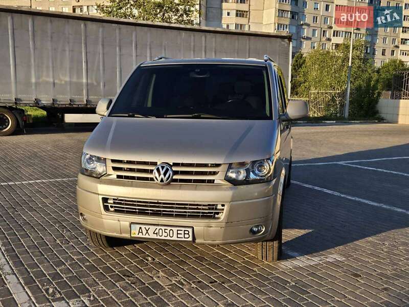 Минивэн Volkswagen Transporter 2011 в Харькове