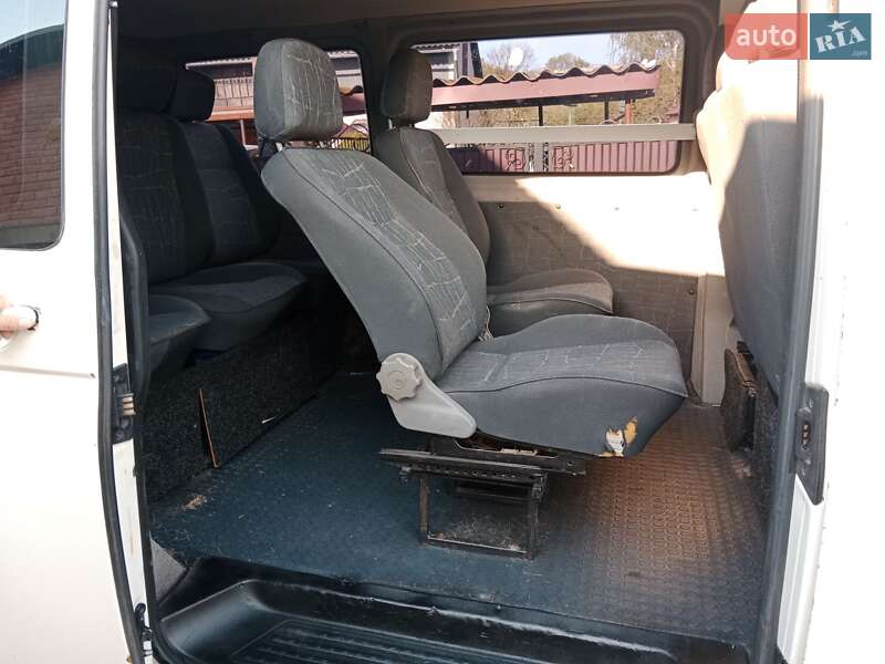 Мінівен Volkswagen Transporter 2004 в Білогір'ї