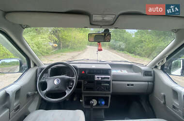 Мінівен Volkswagen Transporter 2001 в 