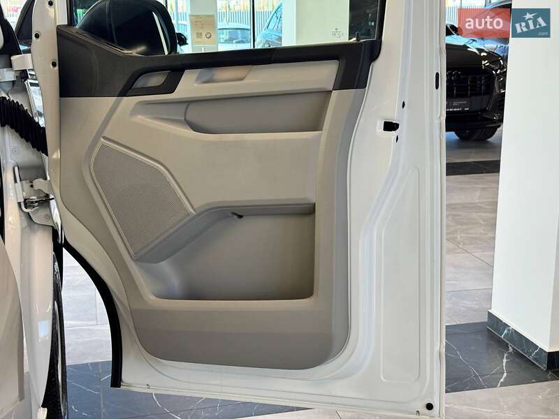 Вантажний фургон Volkswagen Transporter 2018 в Львові
