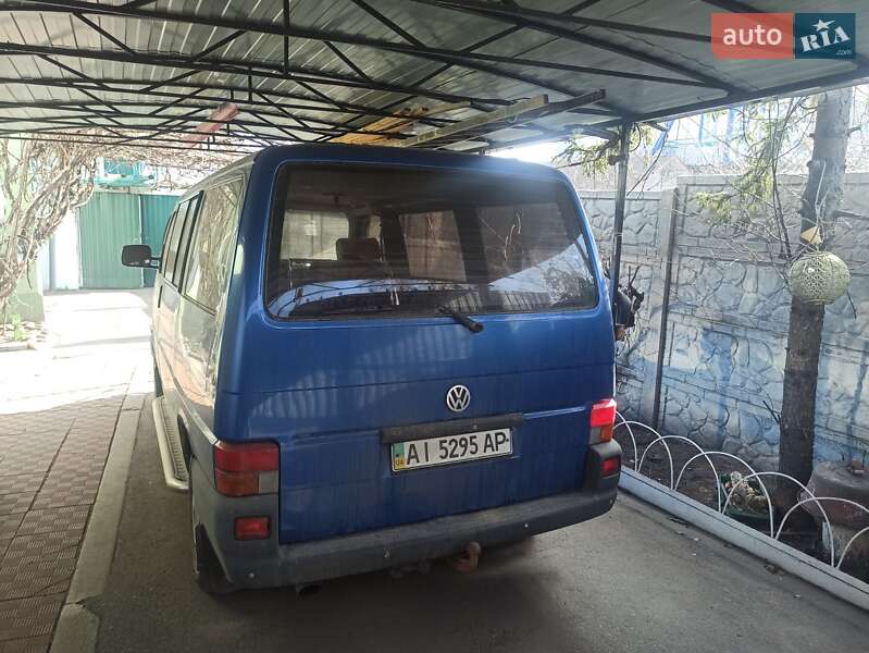 Минивэн Volkswagen Transporter 2000 в Ворзеле