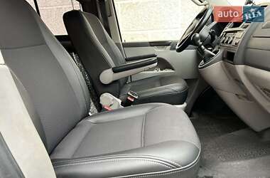 Грузопассажирский фургон Volkswagen Transporter 2015 в 