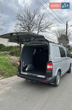 Грузопассажирский фургон Volkswagen Transporter 2015 в 