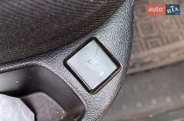 Вантажний фургон Volkswagen Transporter 2011 в 