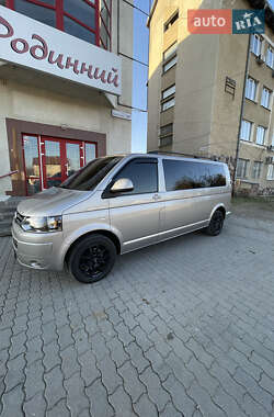 Мінівен Volkswagen Transporter 2012 в 